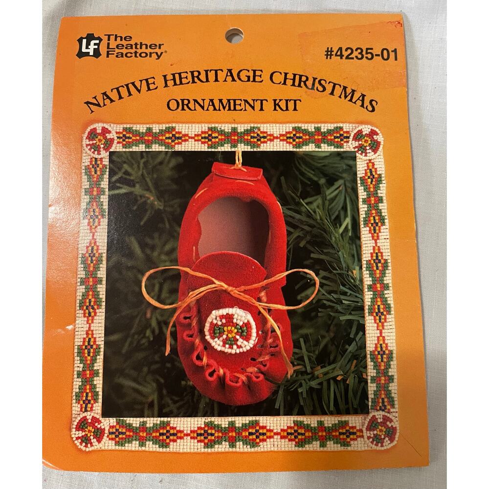 Native Heritage Christmas Moccasin Ornament Kit 4235-01 The Leather Factory B37